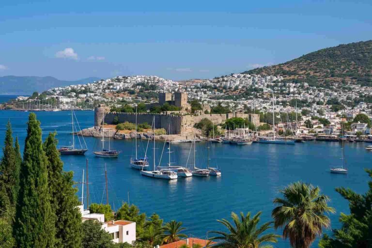 Ανησυχία στην Τουρκία για τον τουρισμό: Άδεια η Αλικαρνασσός, οι τουρίστες στρέφονται στην Ελλάδα