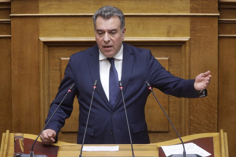 ΜΑΝΟΣ ΚΟΝΣΟΛΑΣ: «Δημιουργείται νέο Ενιαίο Ειδικό Επαγγελματικό Γυμνάσιο-Λύκειο στη Κω»