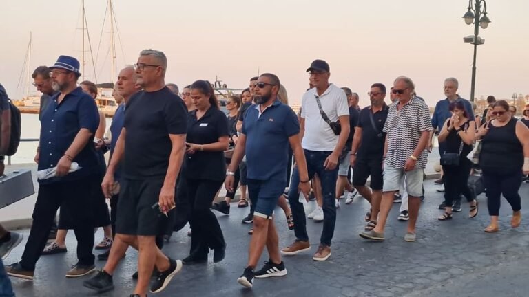 Η Κως αποχαιρέτησε τον Σάββα Μαυρίδη με ποντιακά μοιρολόγια