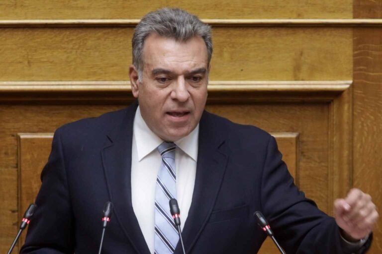 ΘΕΜΑ: «Παρέμβαση και τολμηρές προτάσεις του Μάνου Κόνσολα σε τρειςΥπουργούς για τη μείωση της τιμής των αεροπορικών και ακτοπλοϊκών εισιτηρίων»