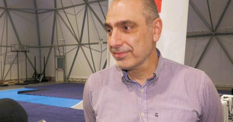 Ομιλία του Αχιλλέα Υφαντίδη στην Καρδάμαινα για τη σωστή αθλητική νοοτροπία και τις επιδράσεις της τεχνολογίας στους νέους
