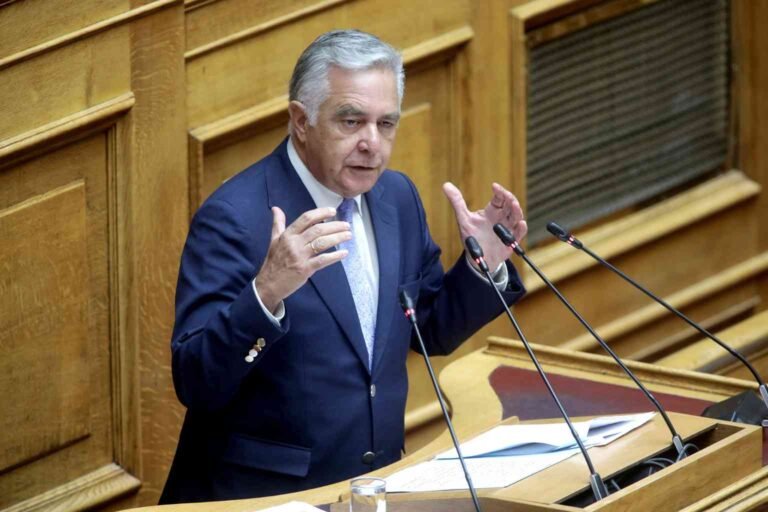Ερώτηση του Βασίλη Α. Υψηλάντη για τον κίνδυνο μαζικού αποκλεισμού ξενοδοχειακών επιχειρήσεων από την παραχώρηση παραλίας