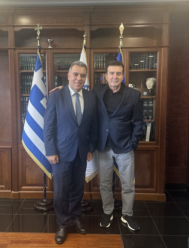 ΜΑΝΟΣ ΚΟΝΣΟΛΑΣ: «Νέοι συνοριοφύλακες θα ενισχύσουν τη δύναμη τωνυπηρεσιών της Αστυνομίας σε Ρόδο, Κω, Πάτμο, Λέρο και Κάρπαθο»