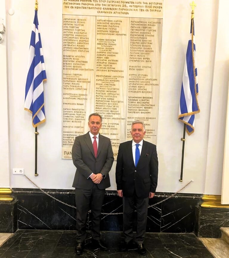 Στο Φανάρι ο Βασίλης Α. Υψηλάντης στην επιμνημόσυνη δέηση για την εκδημία του Μακαριστού πρώην Μητροπολίτη Γάνου και Χώρας Κυρού Αμφιλοχίου