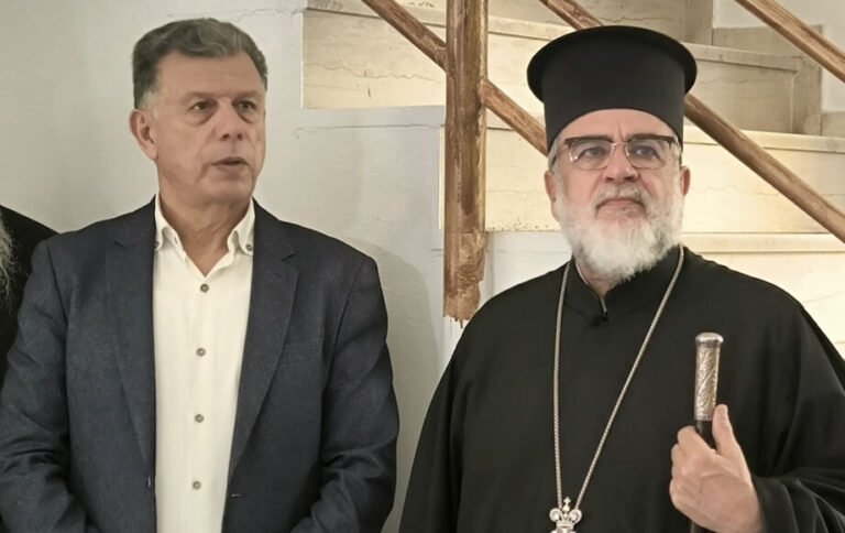 Ένταση στο Νοσοκομείο Κω: Αντιπαράθεση εργαζόμενης με τον Δήμαρχο κατά την κοπή της πίτας