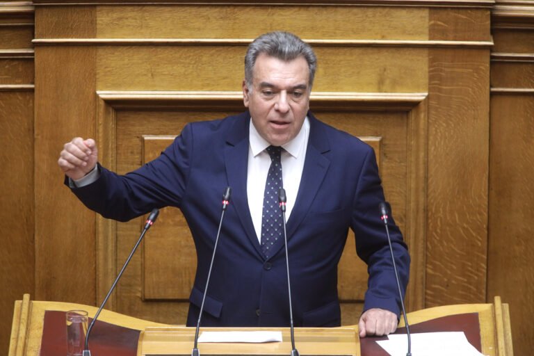 ΜΑΝΟΣ ΚΟΝΣΟΛΑΣ: «Μέσα από τις συμβάσεις για την έρευνα υδρογονανθράκων, η Ελλάδα αναβαθμίζεται, ενισχύει την ασφάλεια και τις συμμαχίες της»
