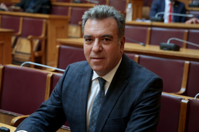 ΜΑΝΟΣ ΚΟΝΣΟΛΑΣ: «Ετοιμάζεται νέο πιλοτικό πρόγραμμα για να αντιμετωπιστεί το πρόβλημα με τους λαγοκέφαλους και τα τοξικά είδη στις ελληνικές θάλασσες»